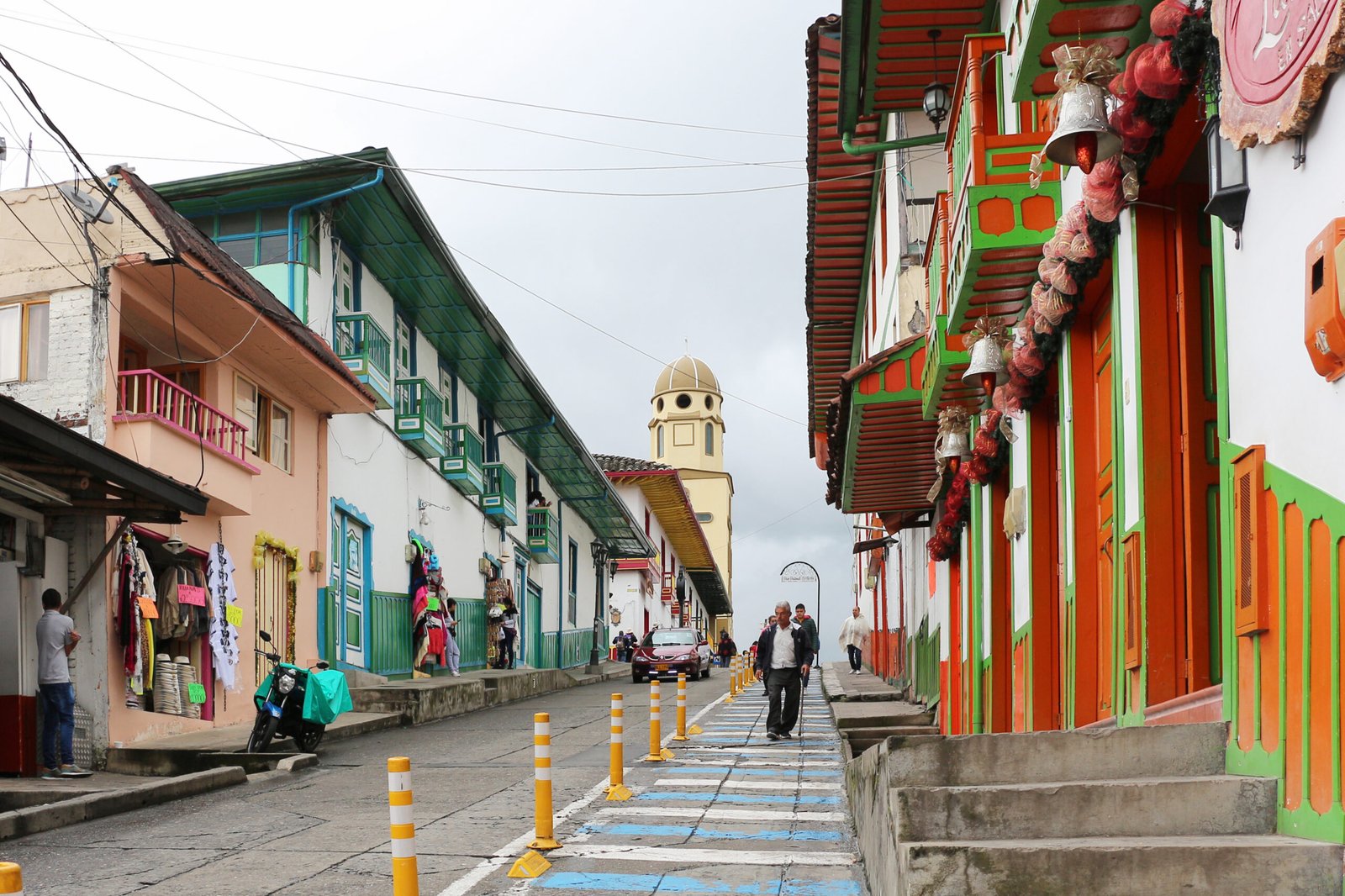 Calle colonial en Salento, Quindío